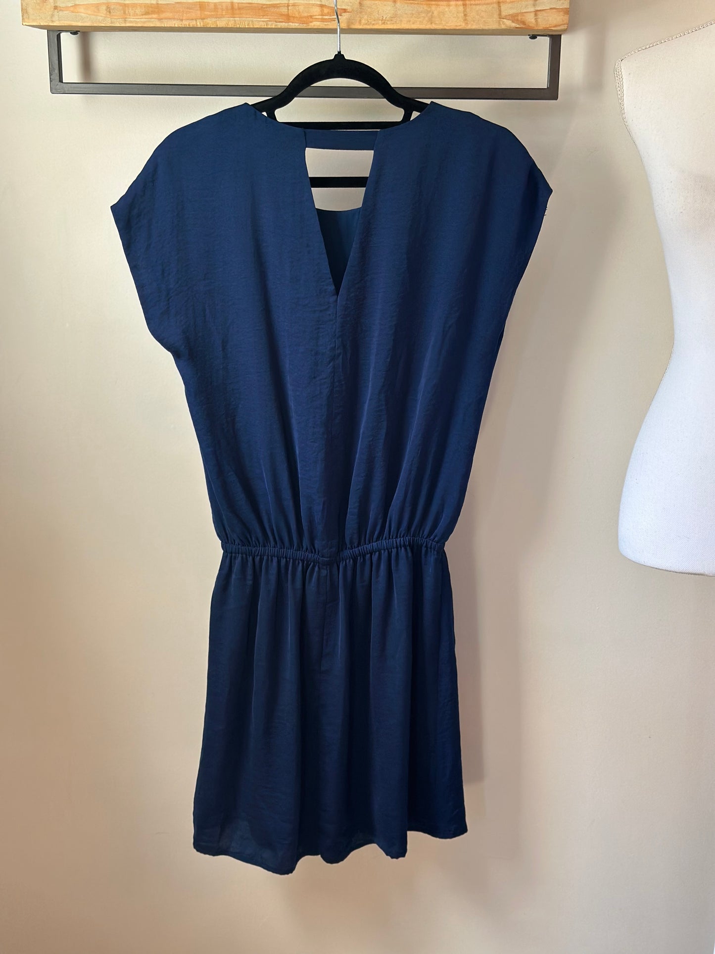Robe unie bleu marine T.34