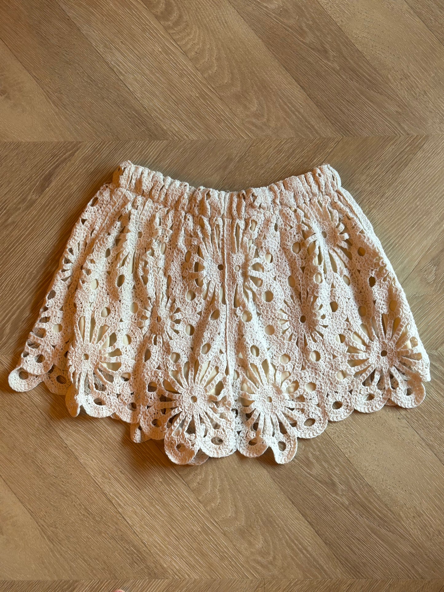 Short crochet écru dentelle T.36