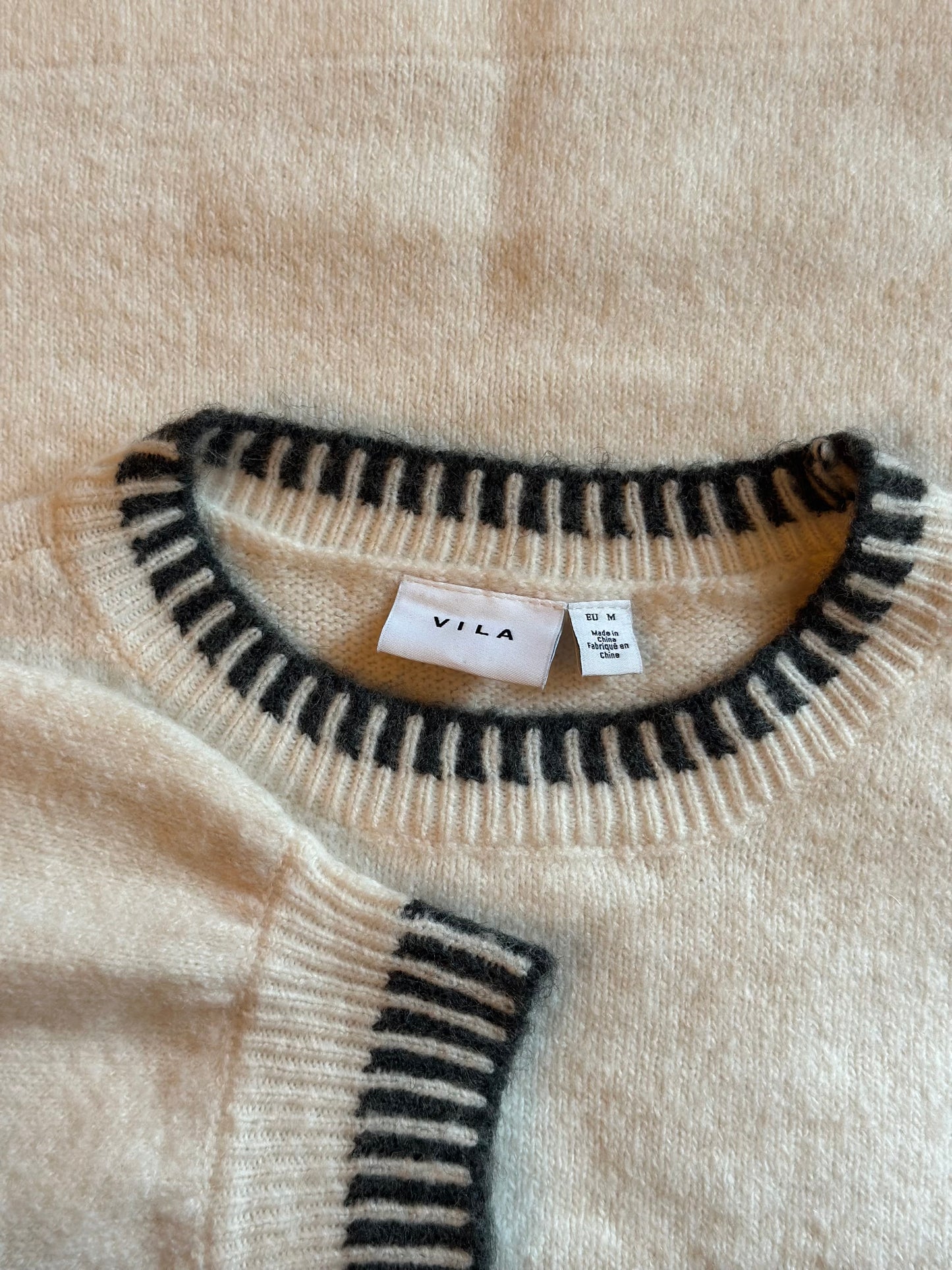 Pull col rond uni T.38 neuf