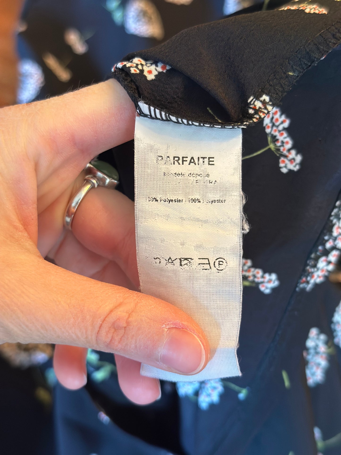 Robe courte imprimé fleuri noire T.36/38