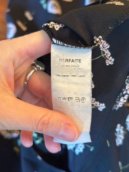 Robe courte imprimé fleuri noire T.36/38