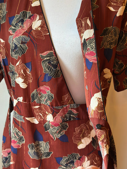 Robe portefeuille fleurie marron T.38
