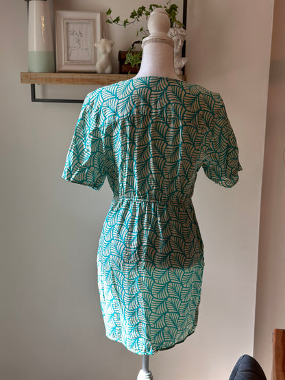 Robe d’été cache-cœur imprimé turquoise et blanc T.38