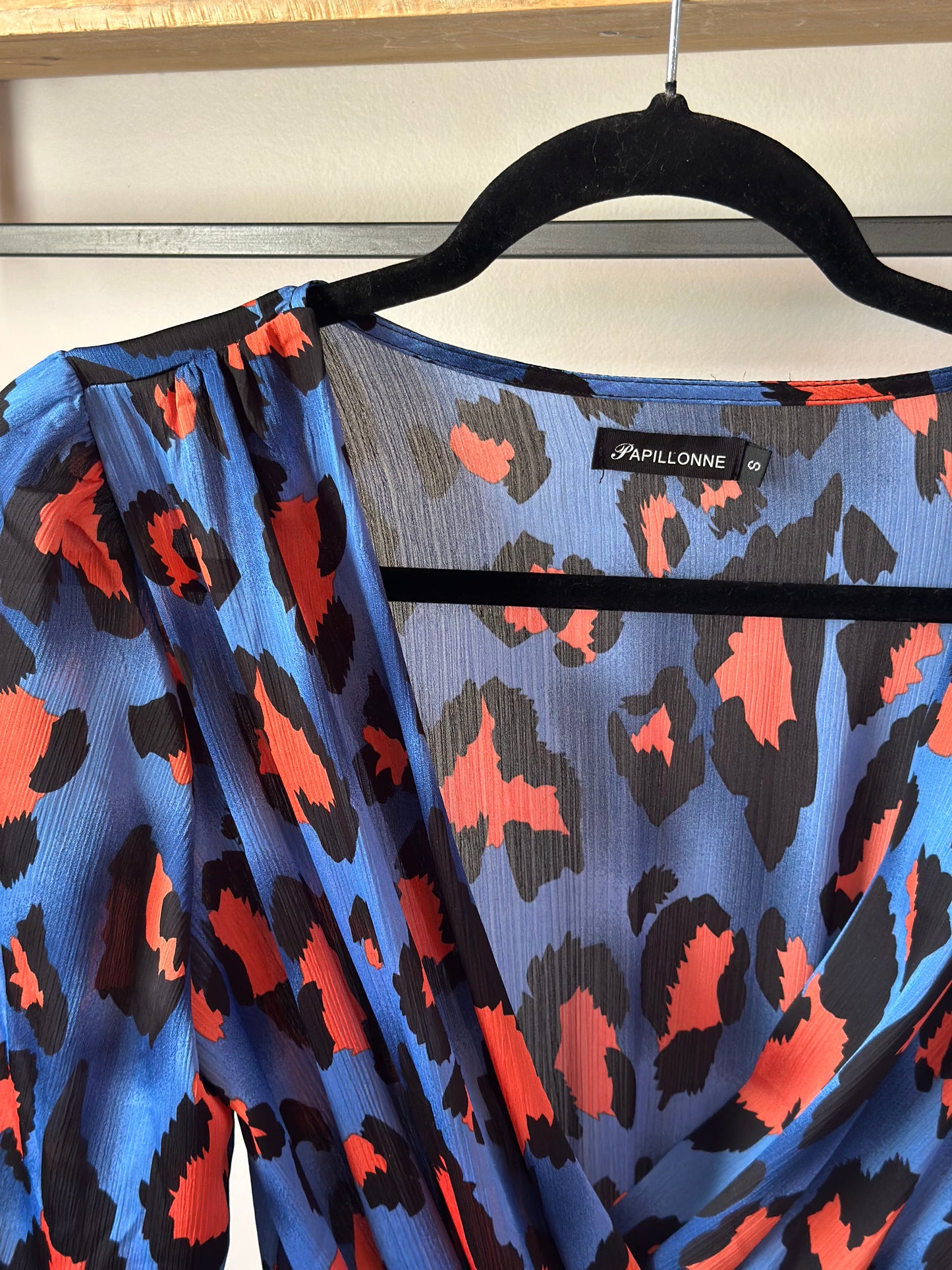 Robe imprimé léopard bleu et corail T.36/38