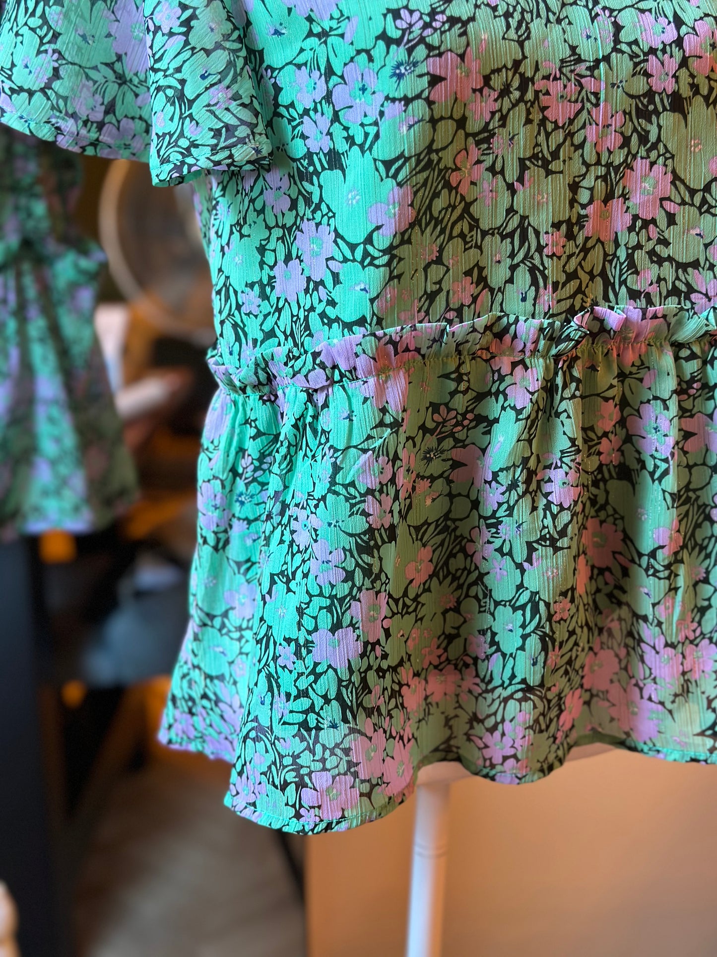 Blouse fleurie dos ouvert T.36