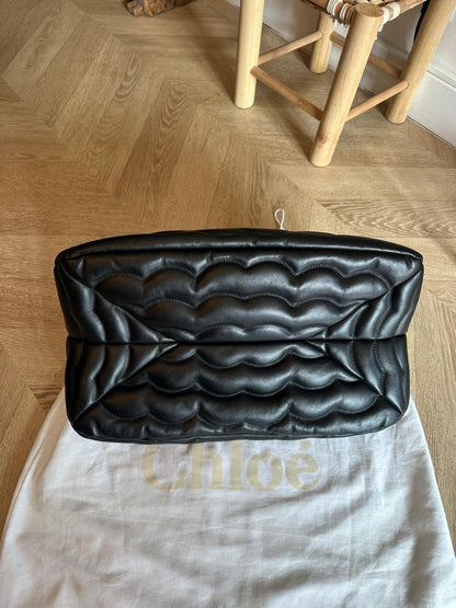 Sac Chloé Juana Medium cuir noir matelassé chaîne dorée neuf avec étiquette – modèle luxe