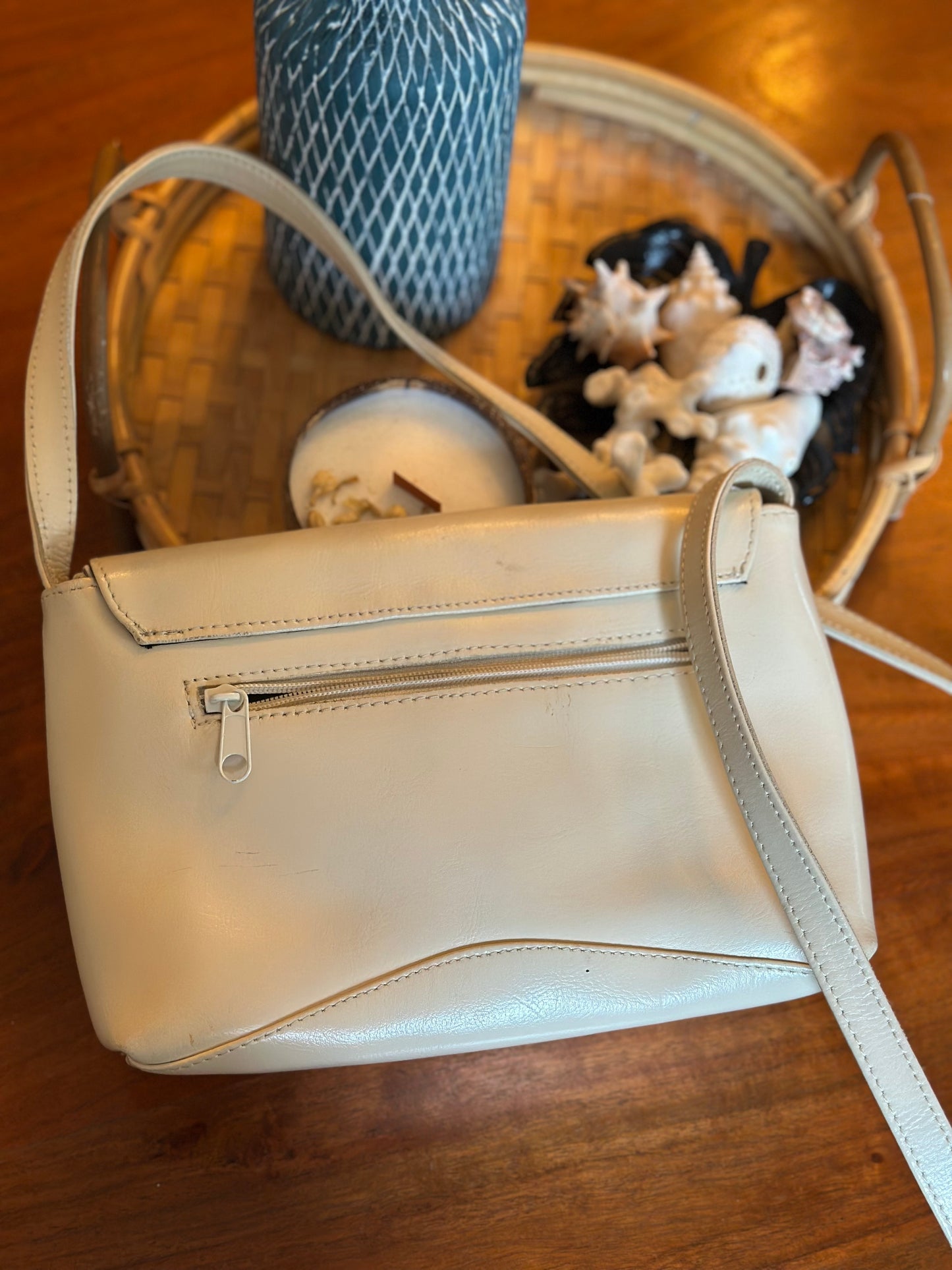 Sac bandoulière en cuir blanc crème cercle argenté – Vintage Made in France