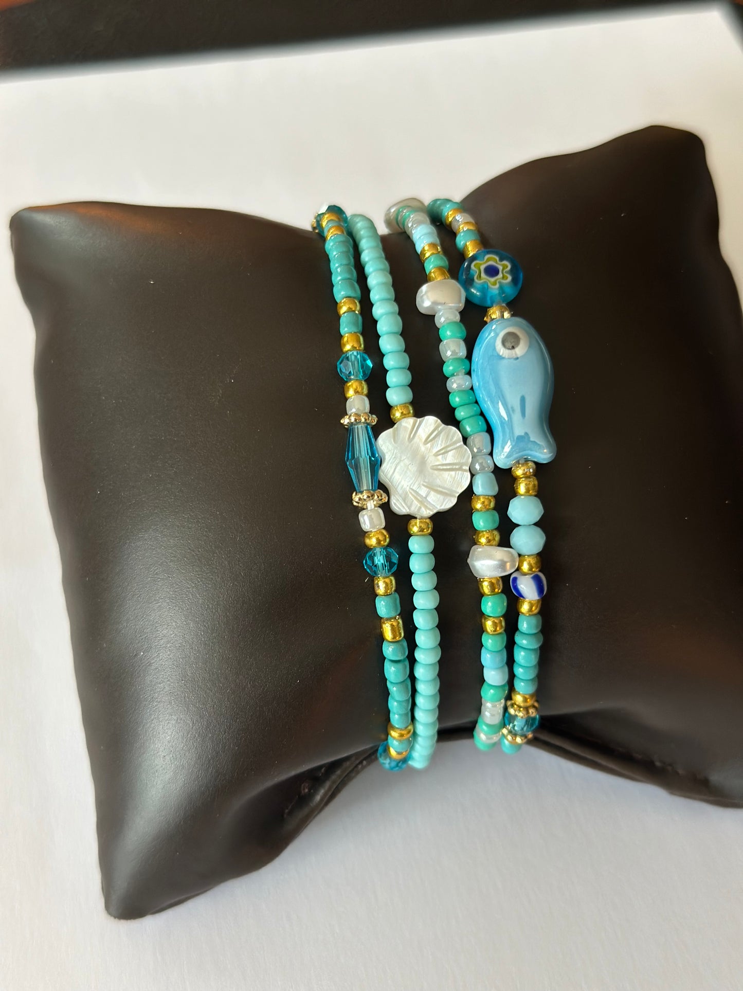 Lot de 4 bracelets perles bleu & doré, neufs