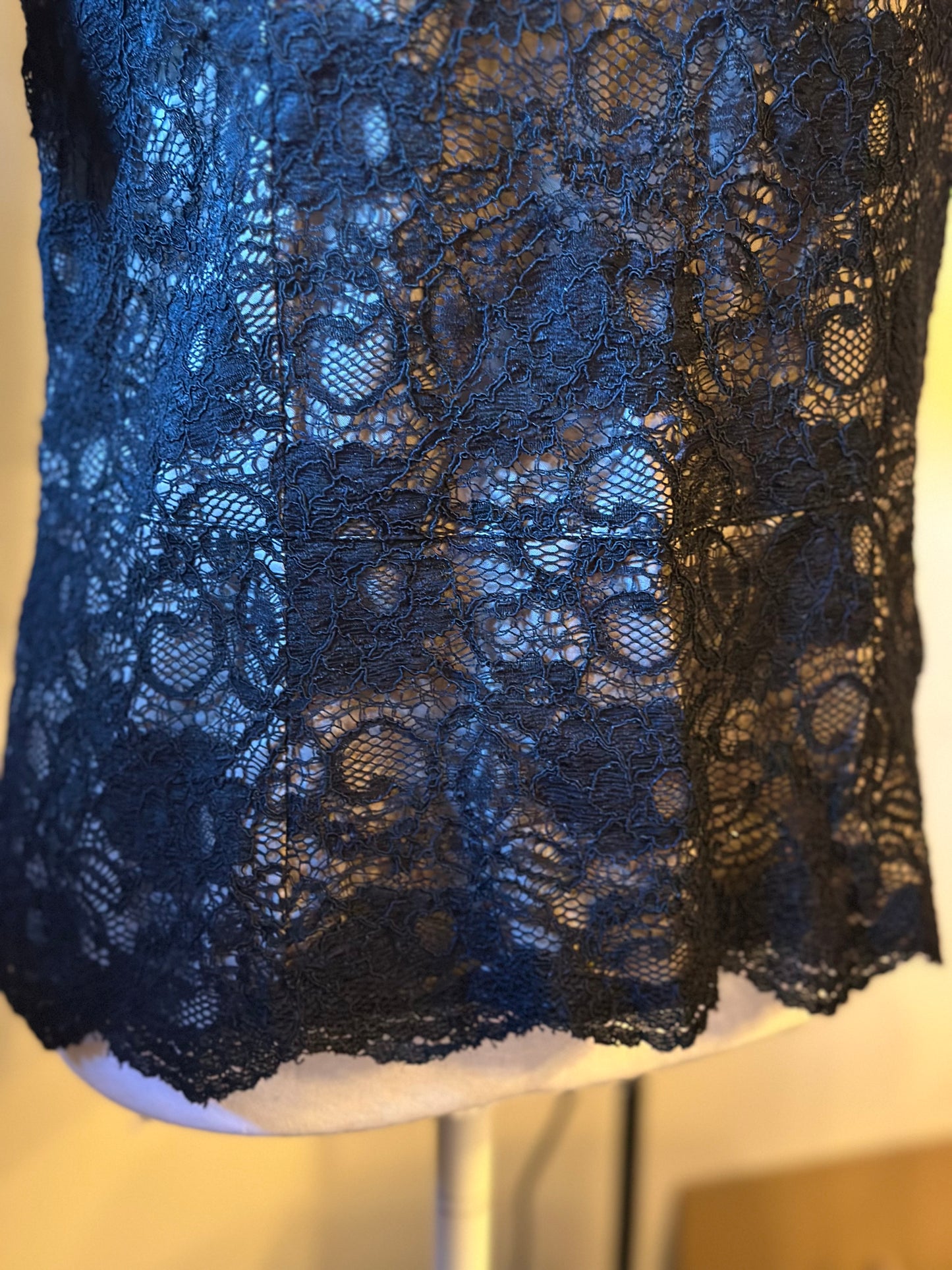 Blouse en dentelle noire T.38