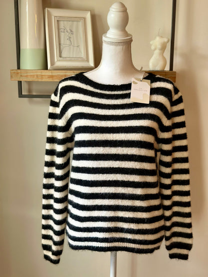 Pull rayé noir et écru en laine mélangée T.U neuf