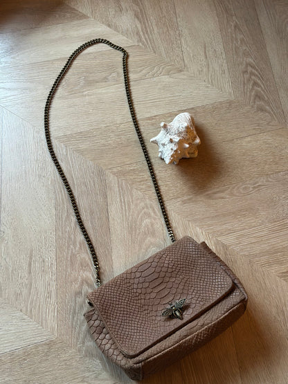 Sac bandoulière Honey cuir embossé effet serpent taupe foncé