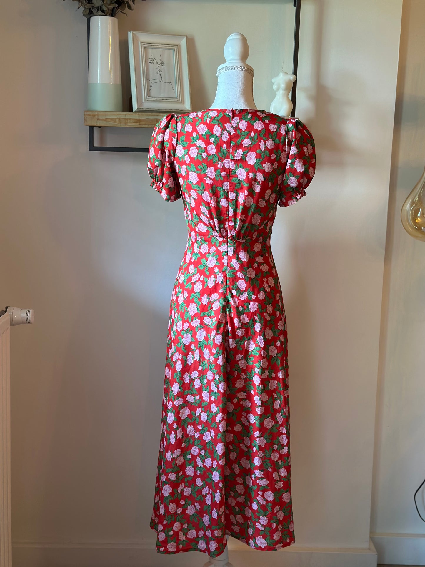 Robe longue fleurie rouge en soie T.36