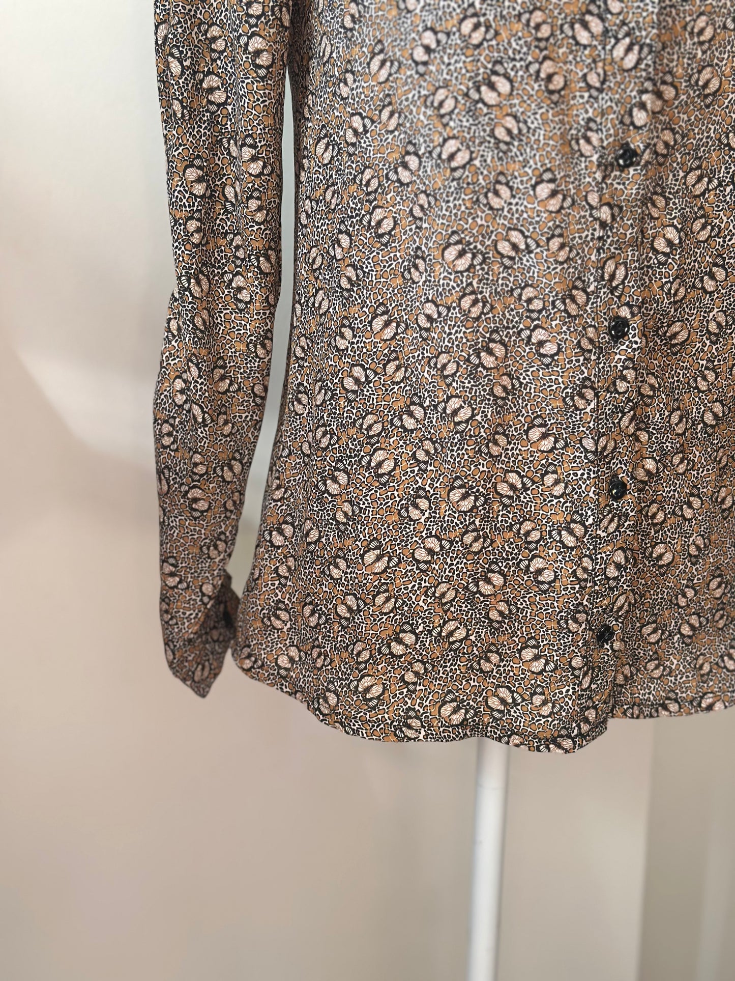 Chemise imprimé papillons et léopard T.36
