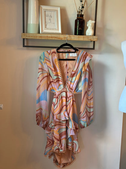 Robe volantée imprimé multicolore – Dos ouvert T.38