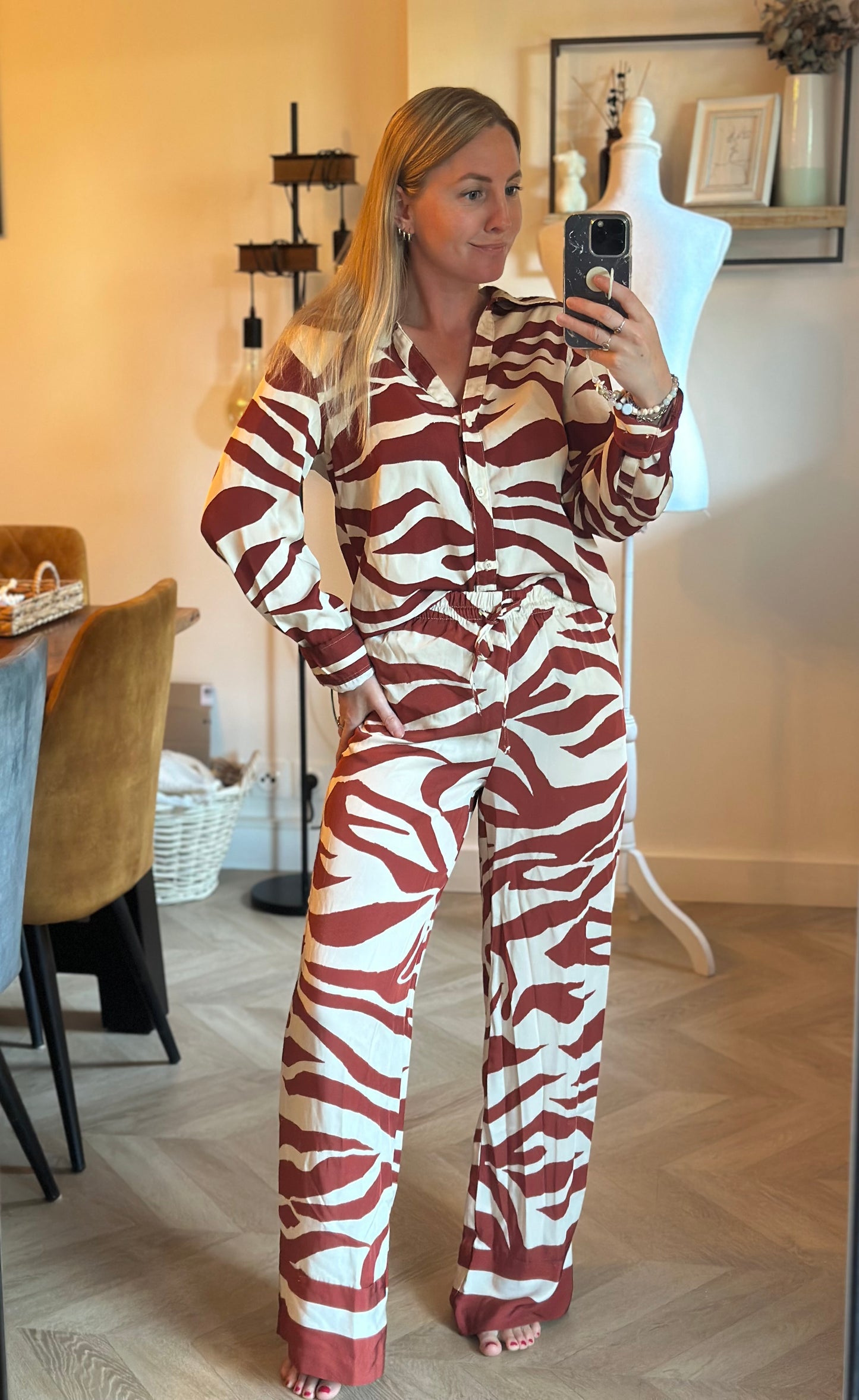 Ensemble zèbre chemise pantalon large fluide T.34/36