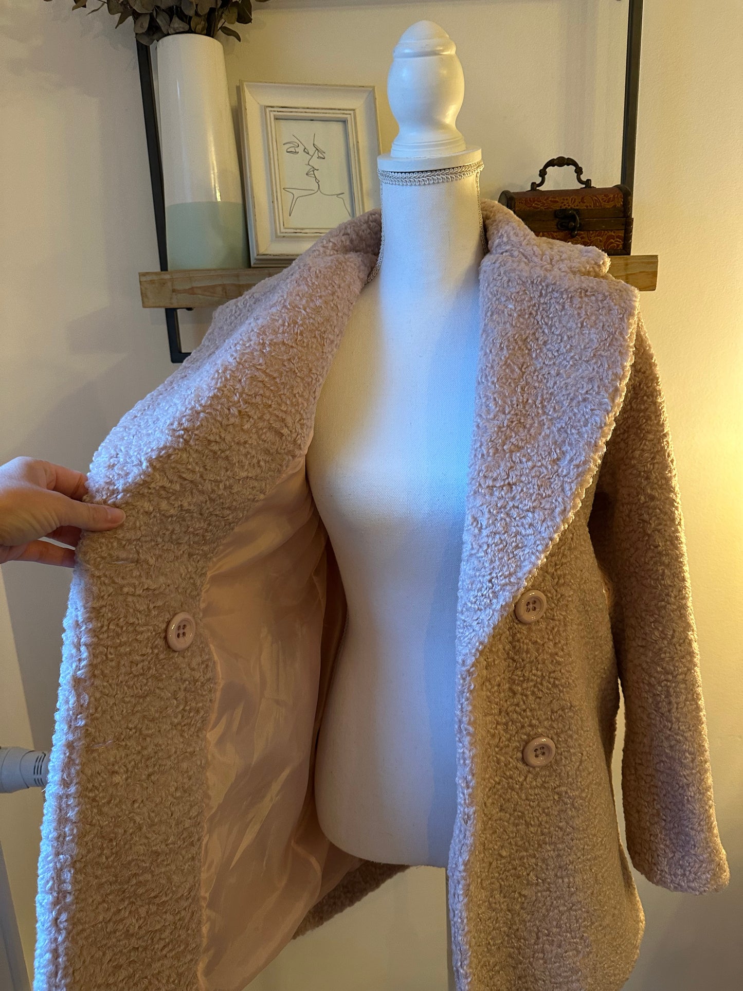 Manteau en bouclette rose clair doublé fabriqué en Italie T.36