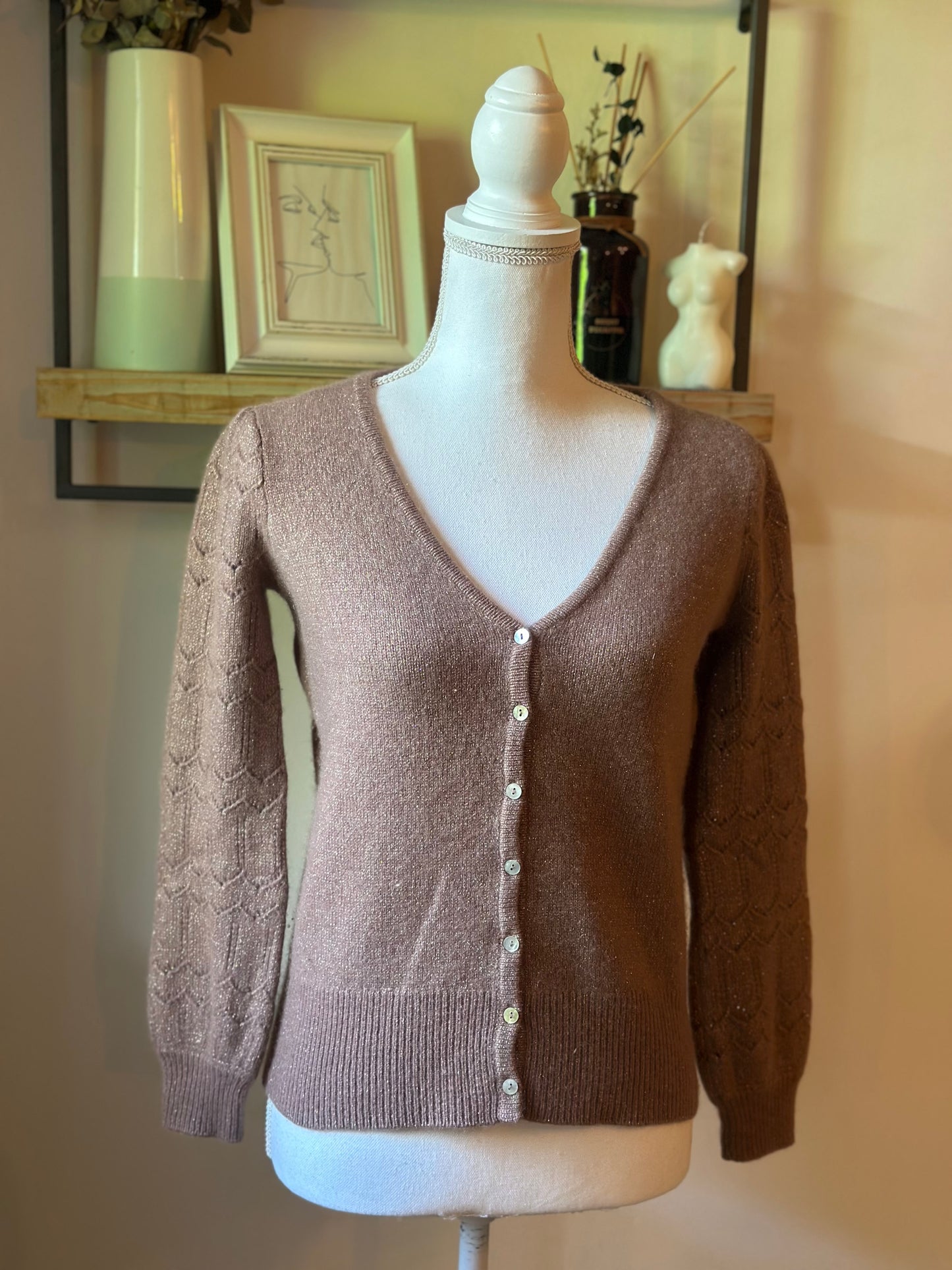 Gilet cardigan cachemire marron clair pailleté T.34