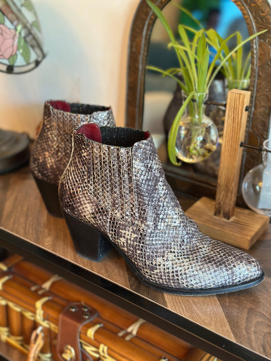 Bottines effet python marron T.37