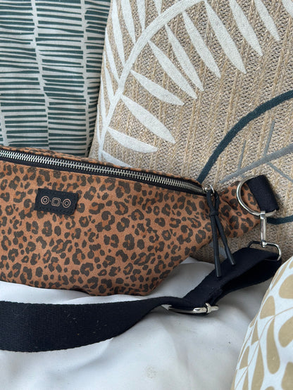 Sac banane imprimé léopard coton marron neuves