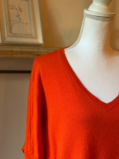 Pull rouge col V angora laine T.36