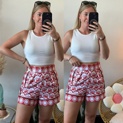 Short d’été taille haute broderie rouge et blanc, T.36