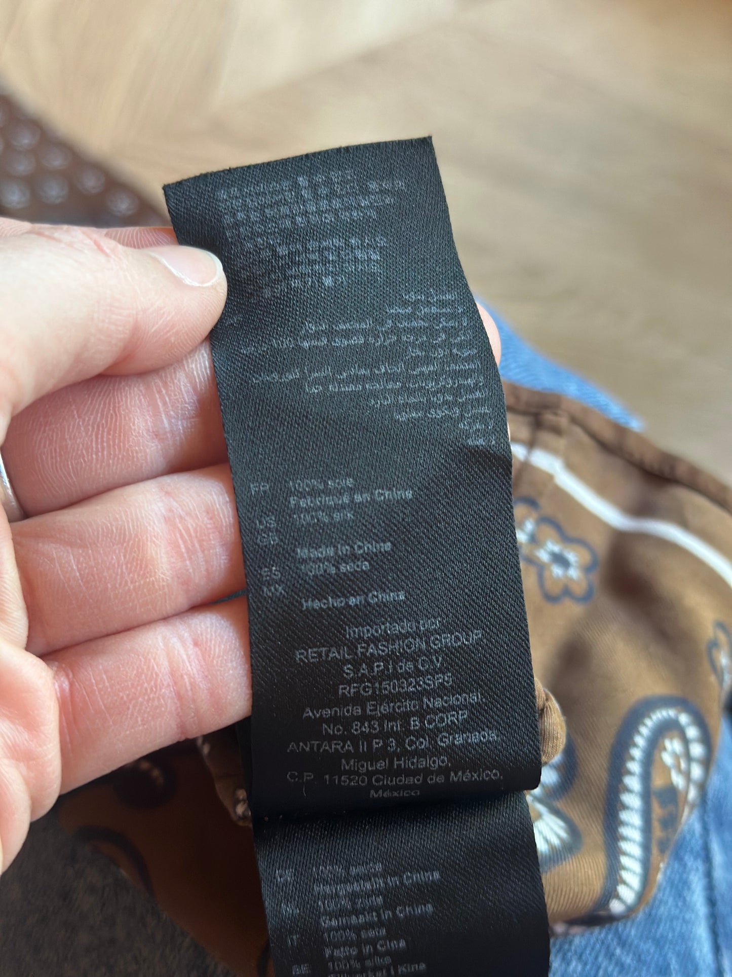 Chemise en soie imprimé bandana T.40