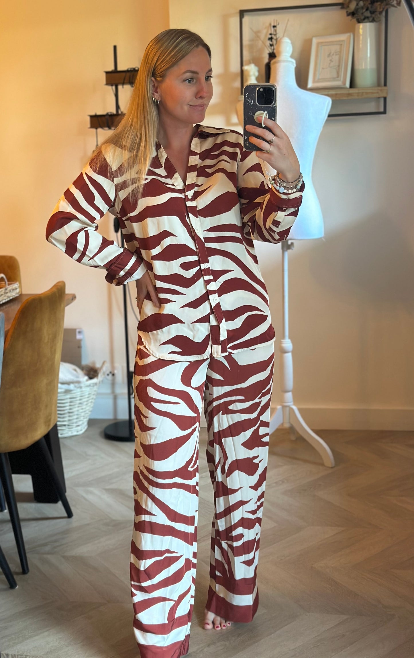 Ensemble zèbre chemise pantalon large fluide T.34/36