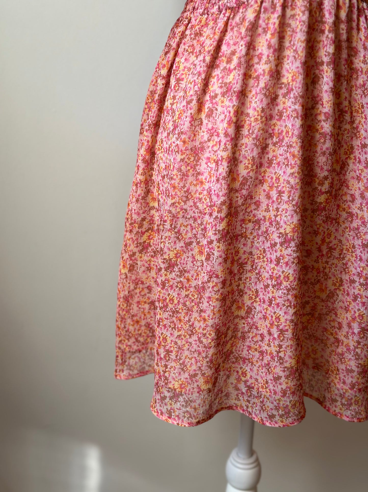 Robe midi fleurie col V smockée T.34