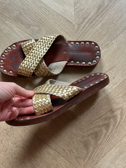 Sandales cuir tressé doré T.36