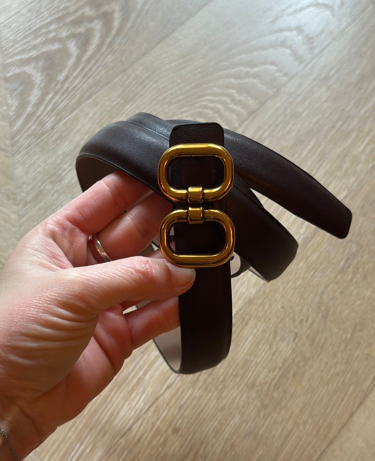Ceinture en cuir marron foncé boucles dorées taille M