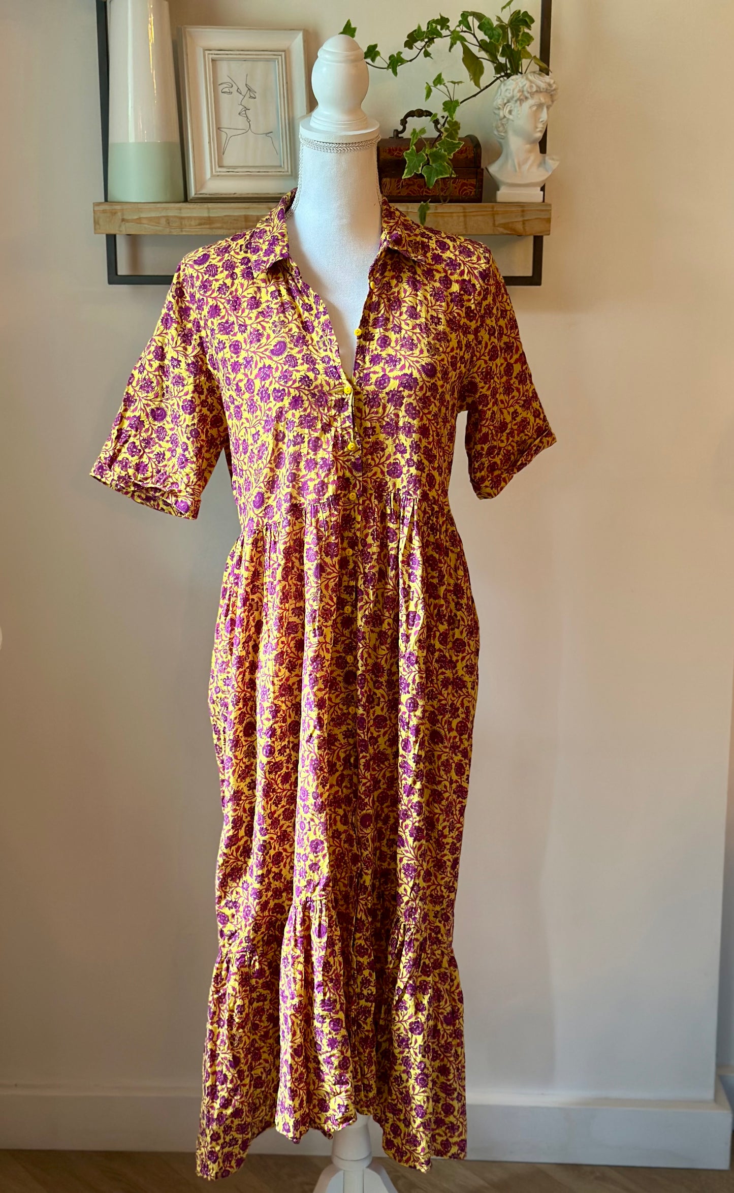 Robe mi-longue fleurie T.38