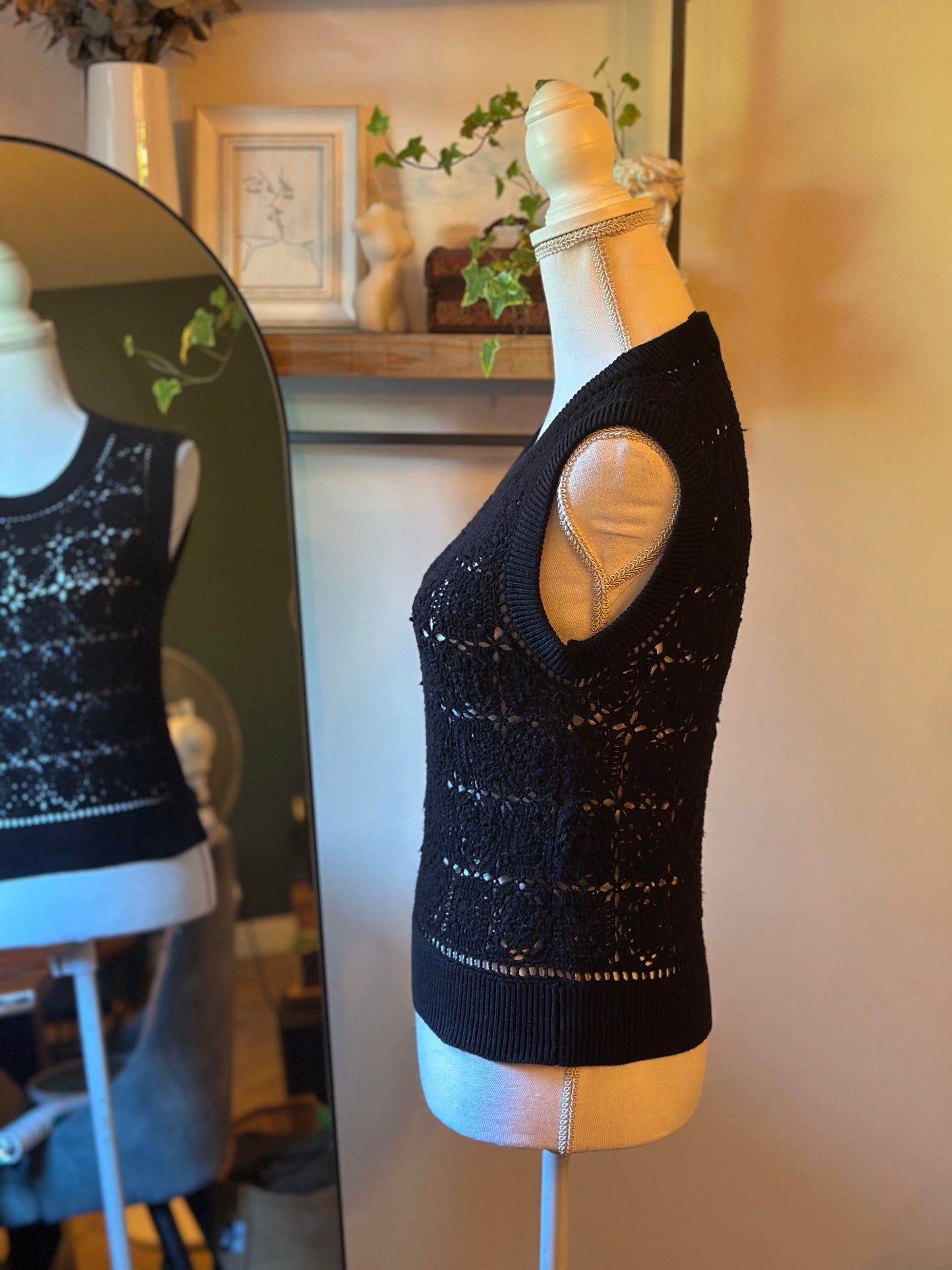 Cardigan sans manches au crochet noir T.34/36