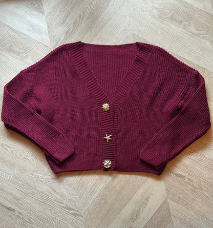 Gilet court maille bordeaux boutons bijoux dorés T.U (34 au 40)