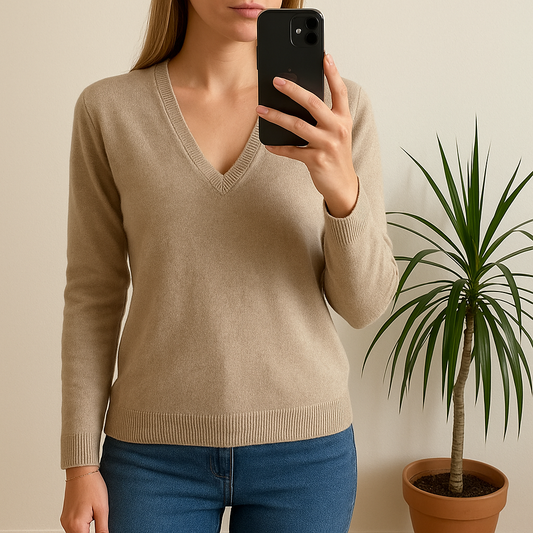 Pull en laine mérinos beige col en V T.38