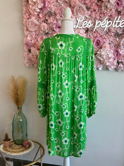 Robe estivale fluide verte à motifs fleuris T.U