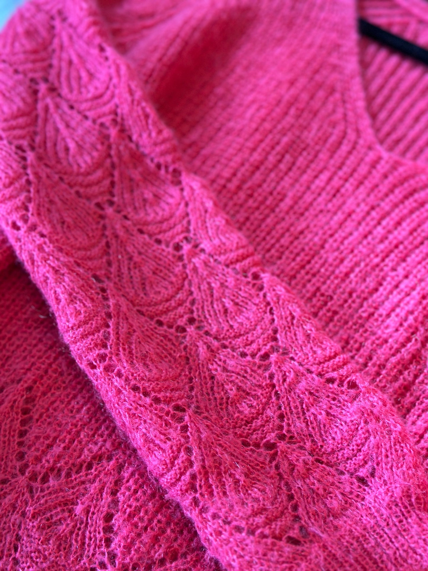 Pull maille ajourée rose mohair T.38/40