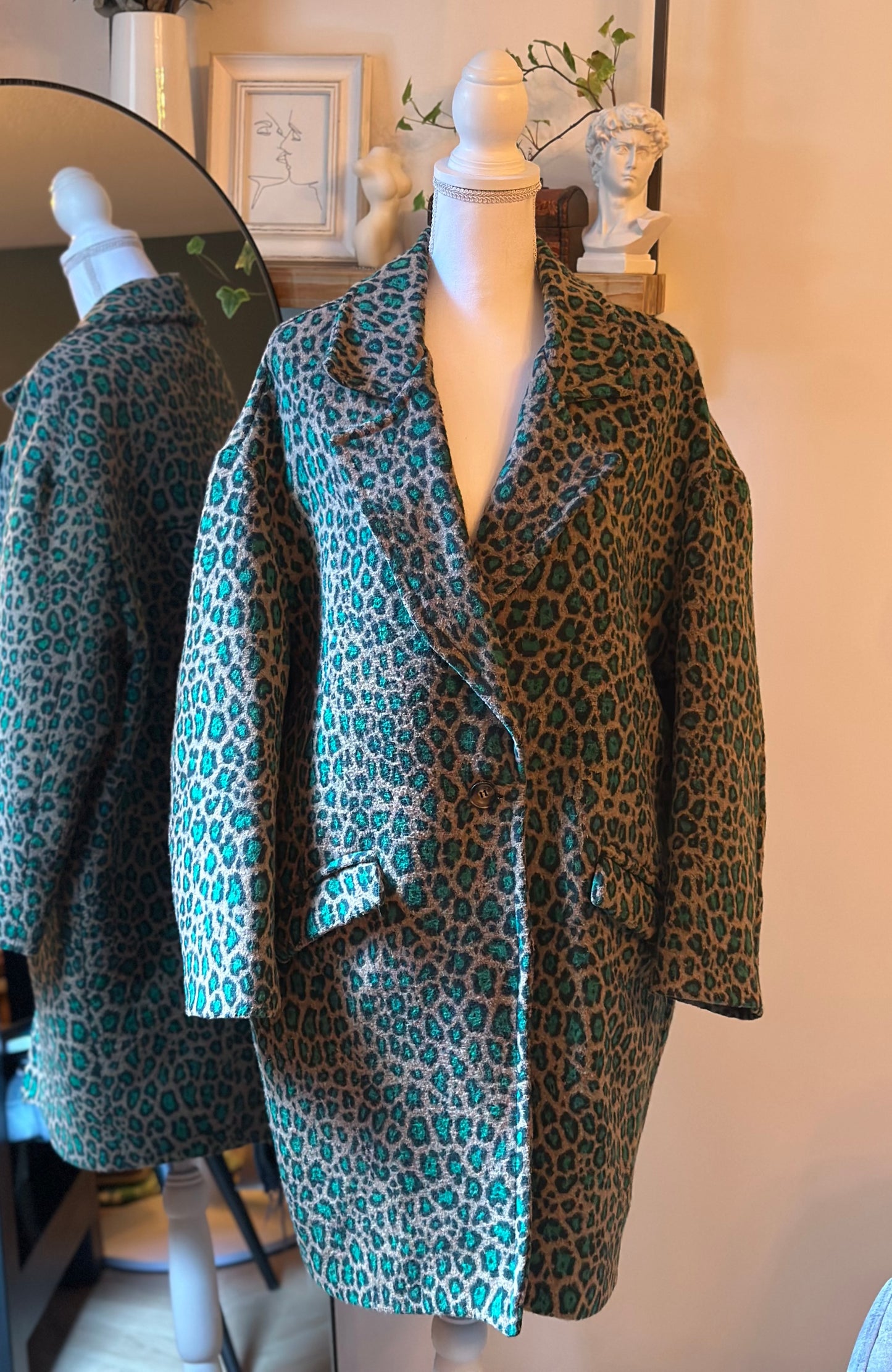 Manteau imprimé léopard lainé vert T.U