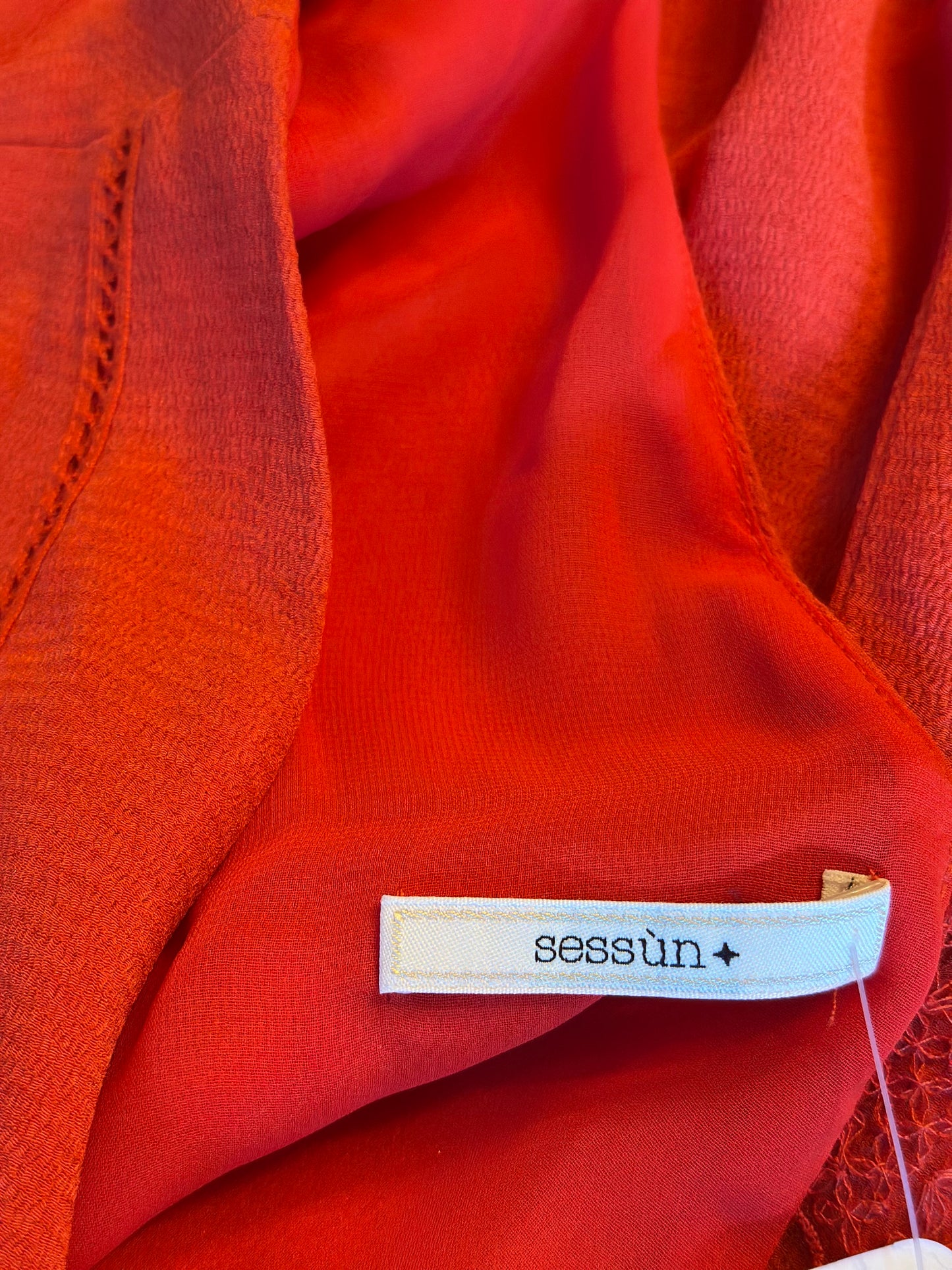 Combishort rouge décolleté dentelle Devas T.38