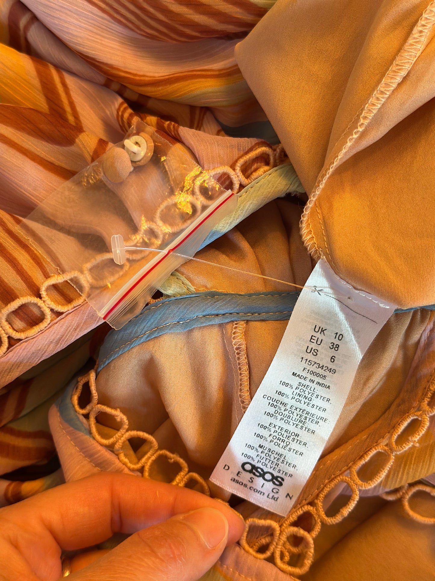 Robe volantée imprimé multicolore – Dos ouvert T.38
