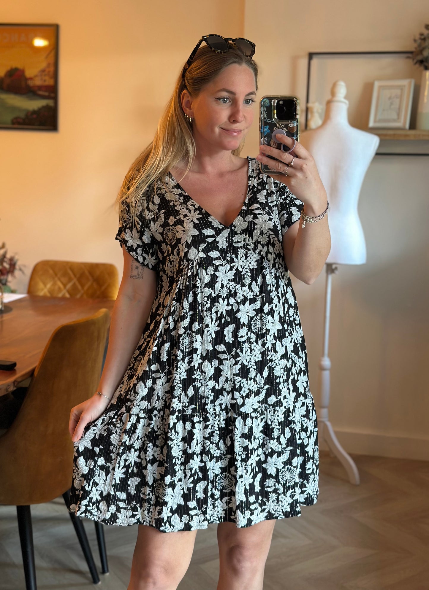 Robe fluide fleurie noir & blanc T.36/38