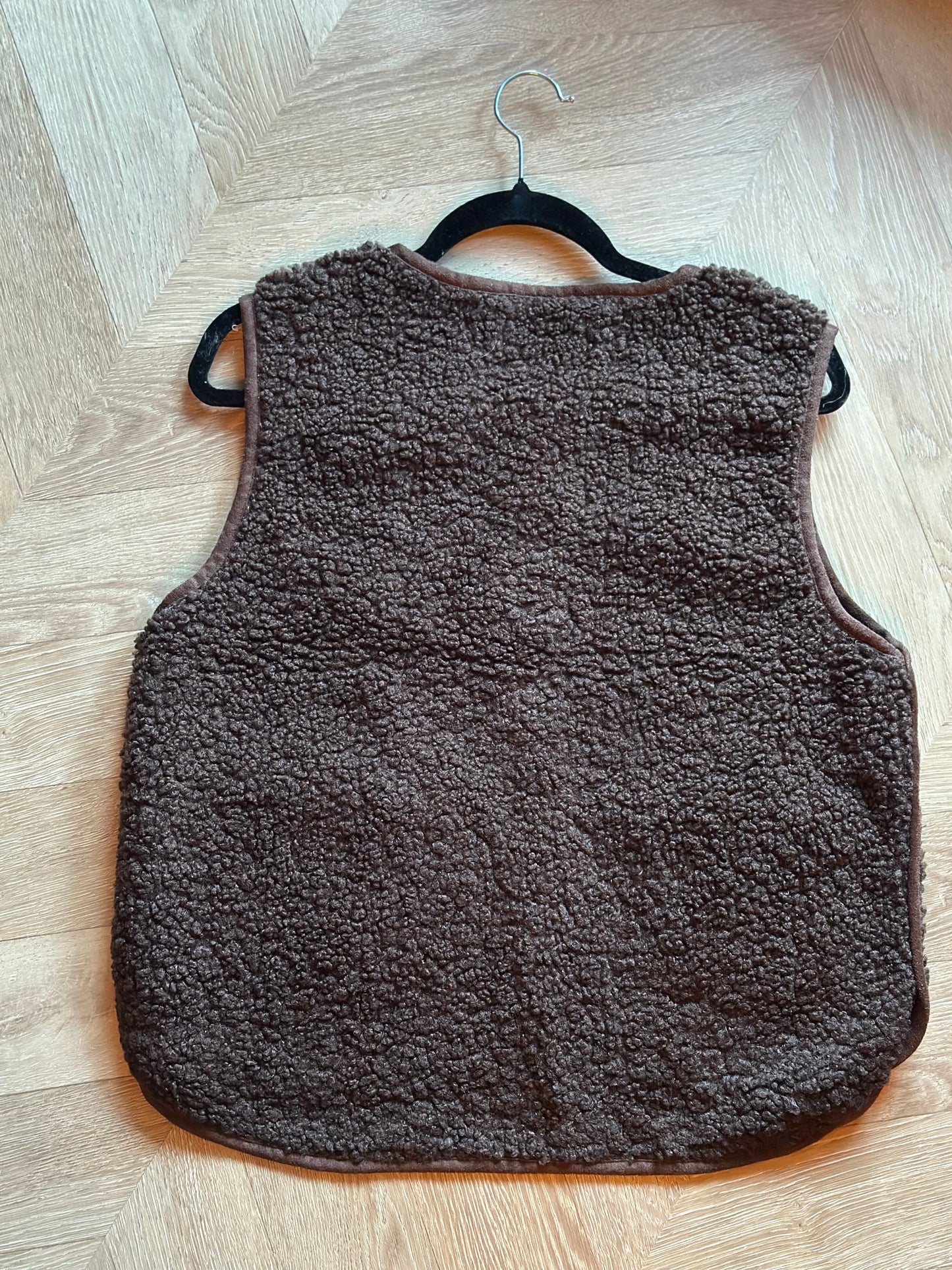 Gilet sans manches marron effet mouton neuf T.36