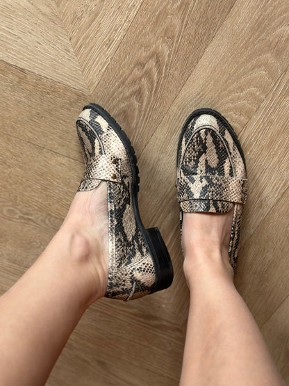 Mocassins imprimé python P.36