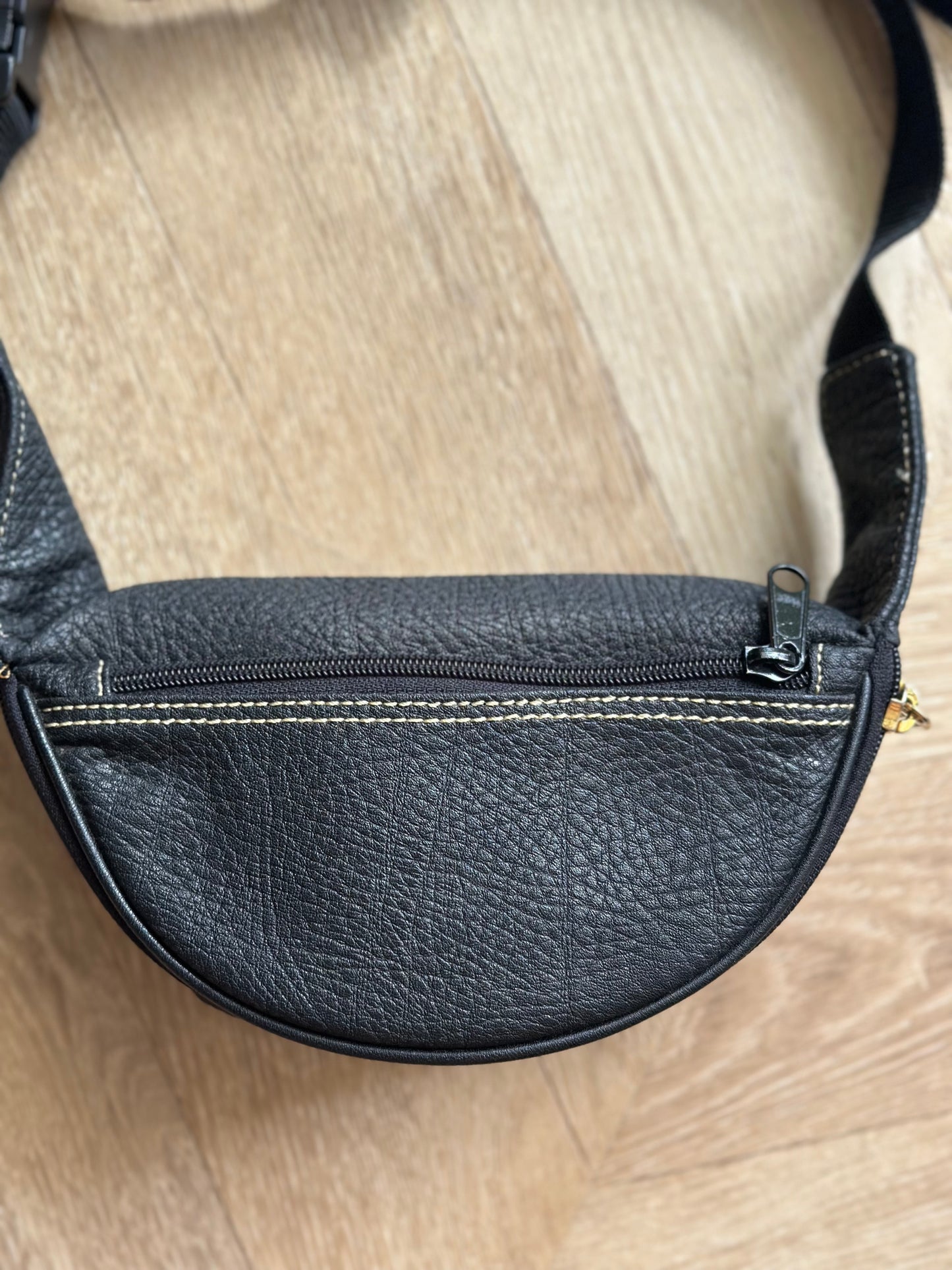 Banane vintage unie simili cuir 90s modèle unisexe