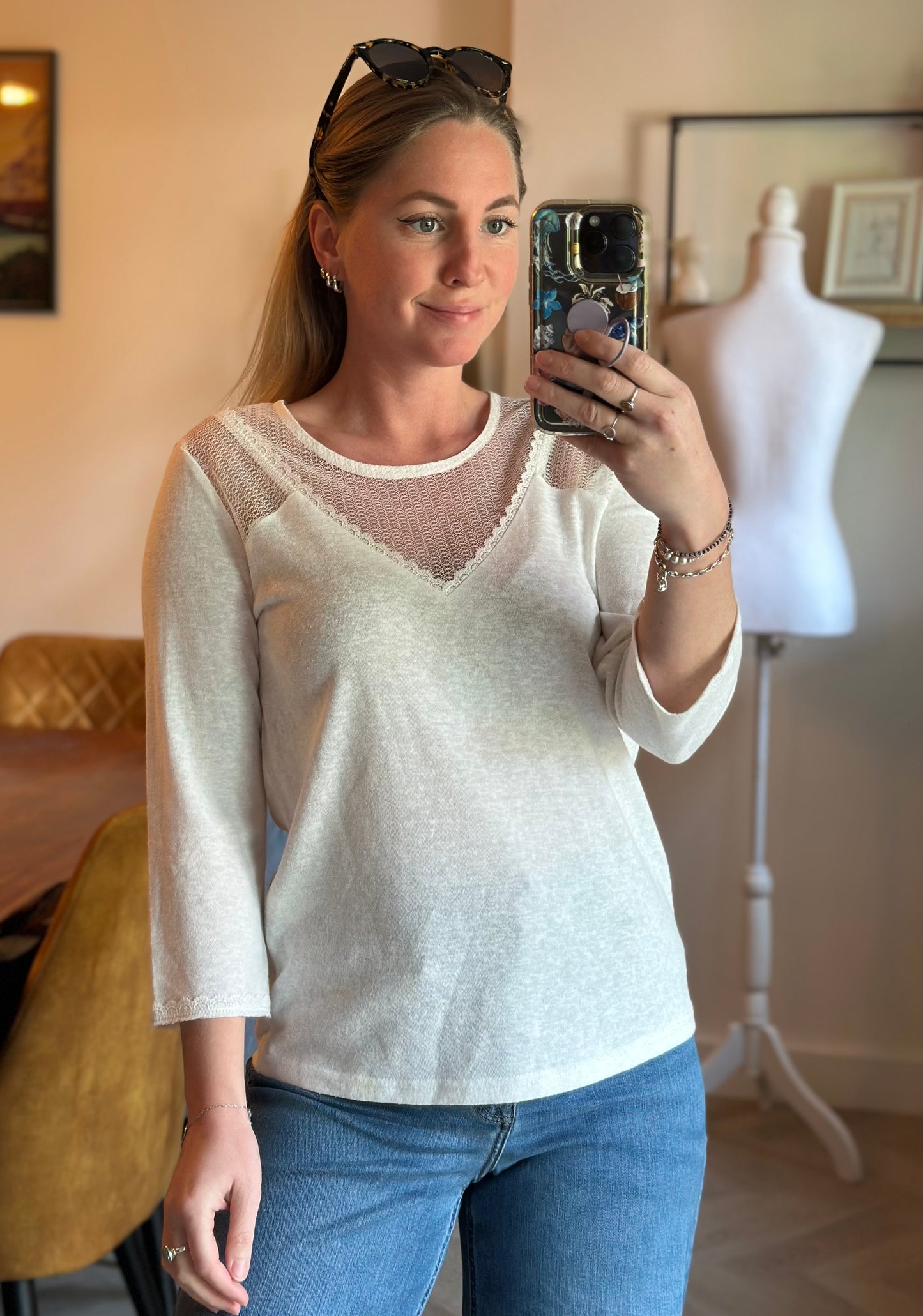 Top blanc en coton avec empiècement dentelle T.36