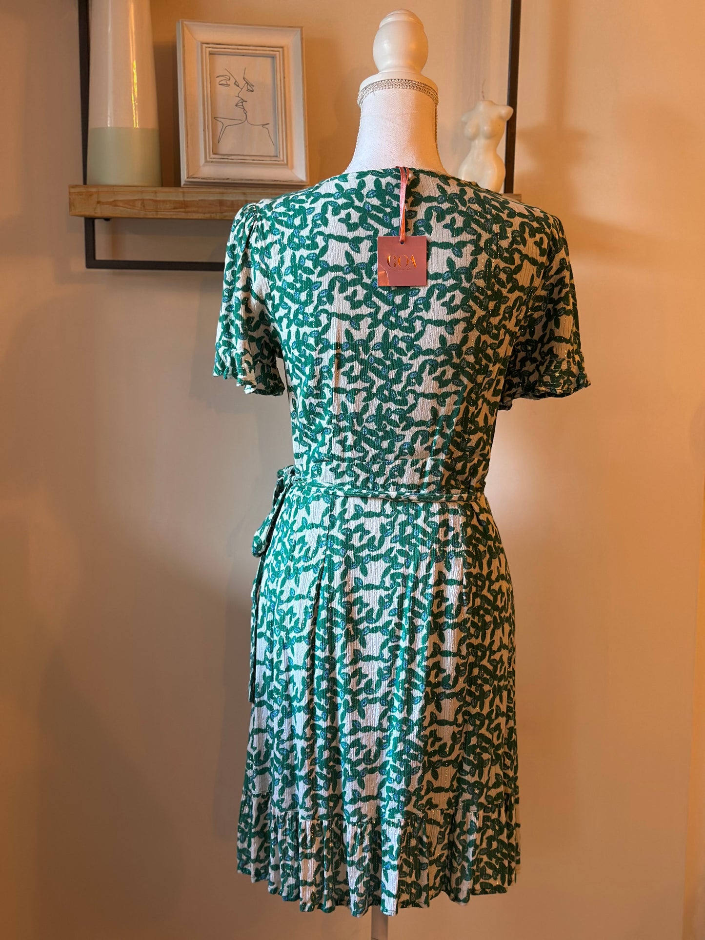 Robe portefeuille imprimé vert neuves T.38