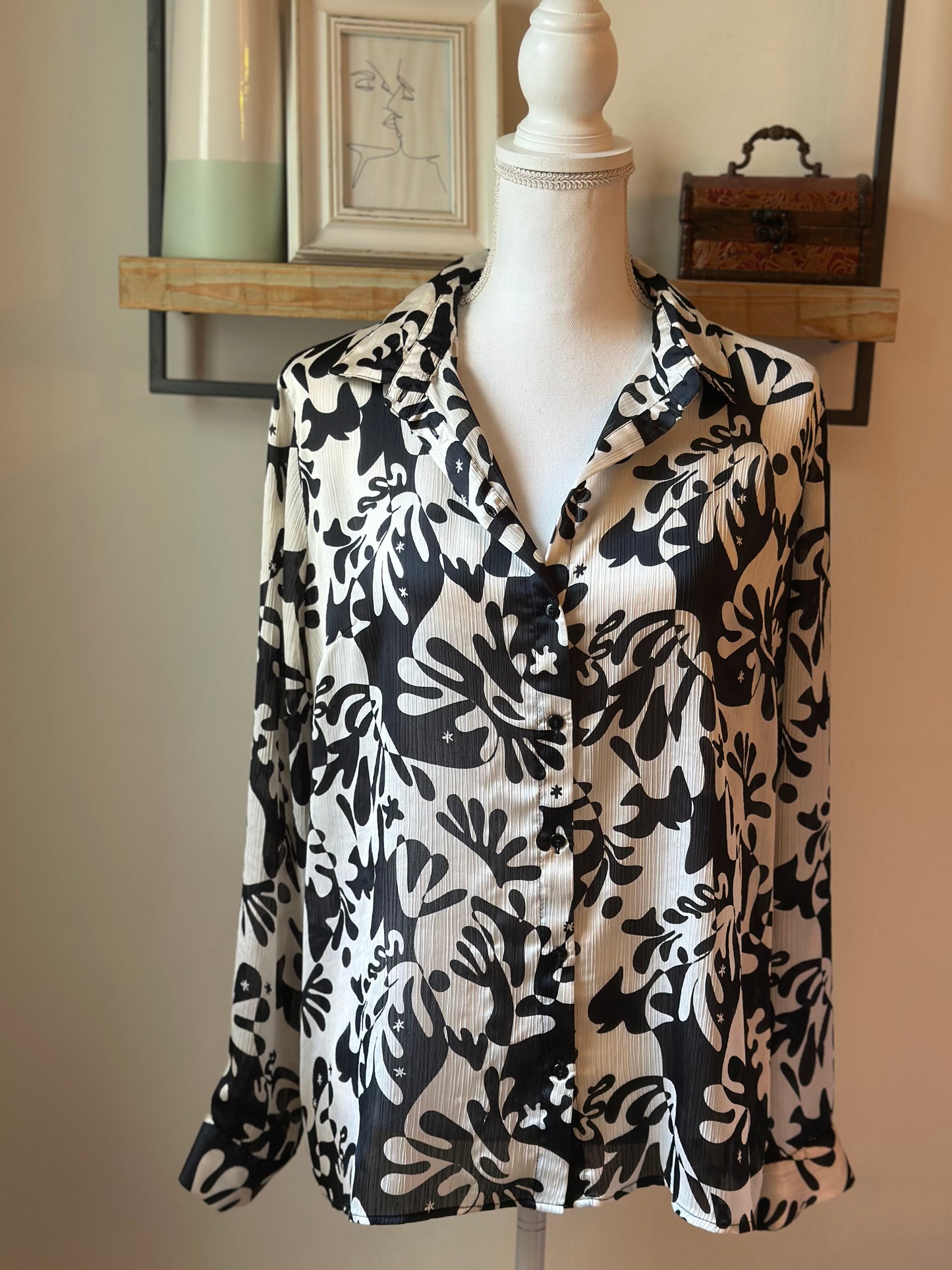 Chemise fluide imprimé noir et écru T.36