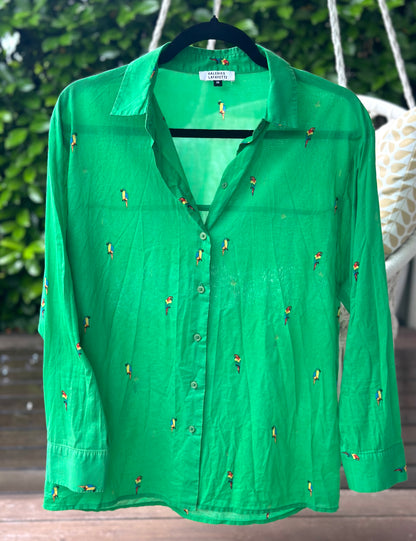 Chemise verte imprimé perroquets 100% coton T.38