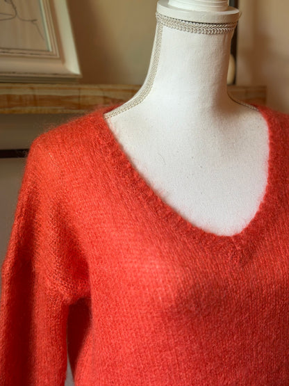 Pull col V uni en mohair T.34