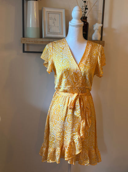 Robe portefeuille imprimé jaune T.36/38 neuve avec étiquette