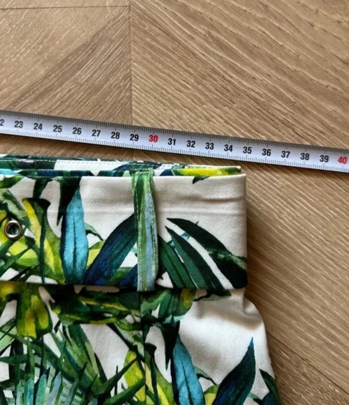 Jupe droite imprimé feuillage T.36